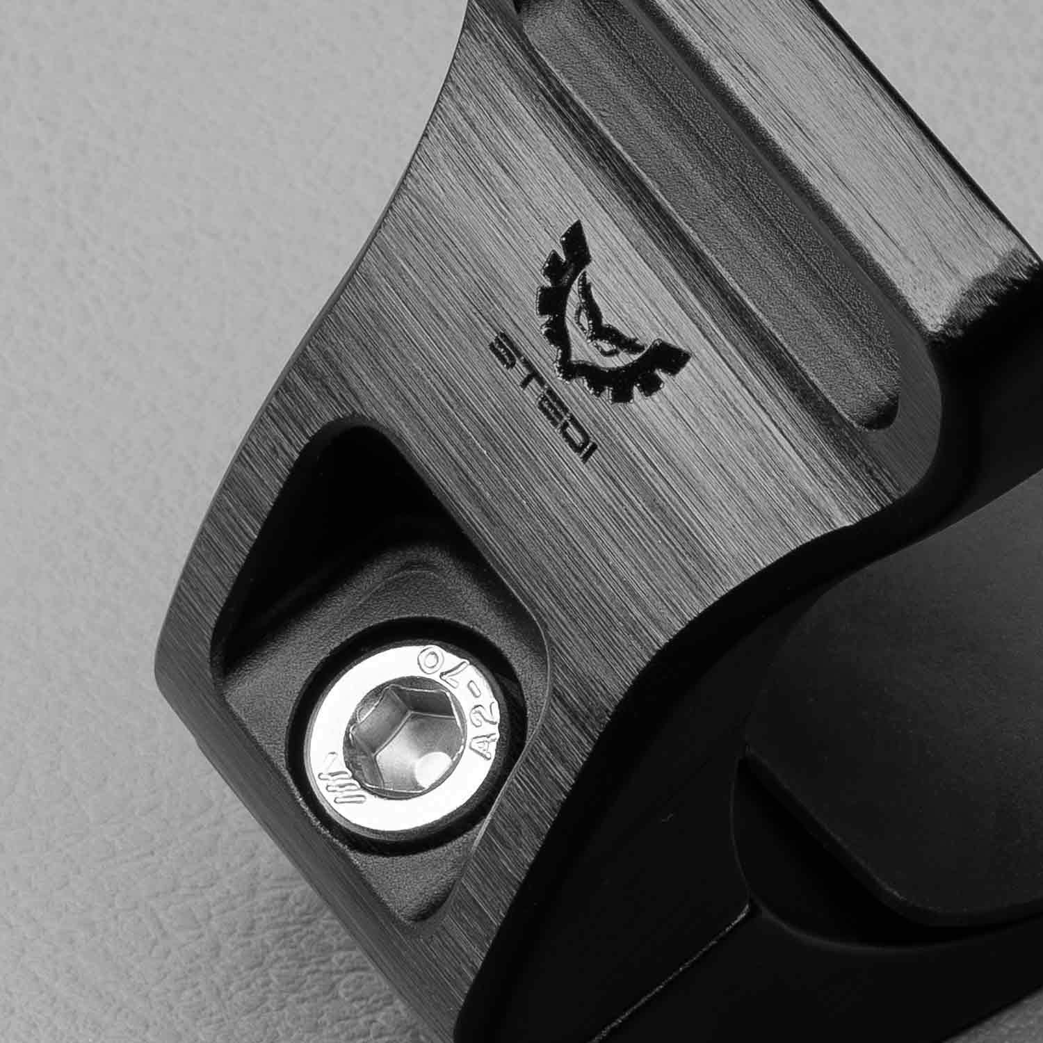 STEDI EVO Light Bar Clam Brackets