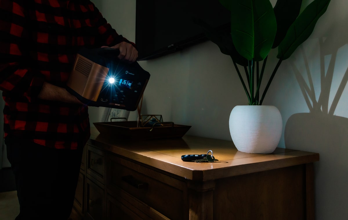 Southwire Elite 500 Series Portable Power Station - 53252