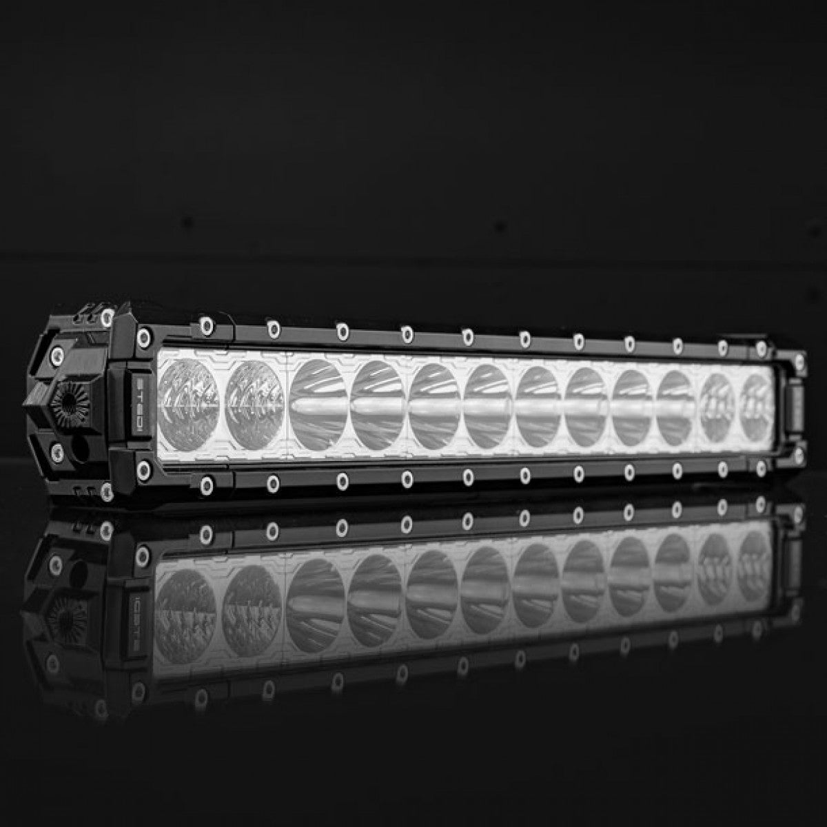 STEDI ST3301 Pro 18.6" 12 LED Light Bar