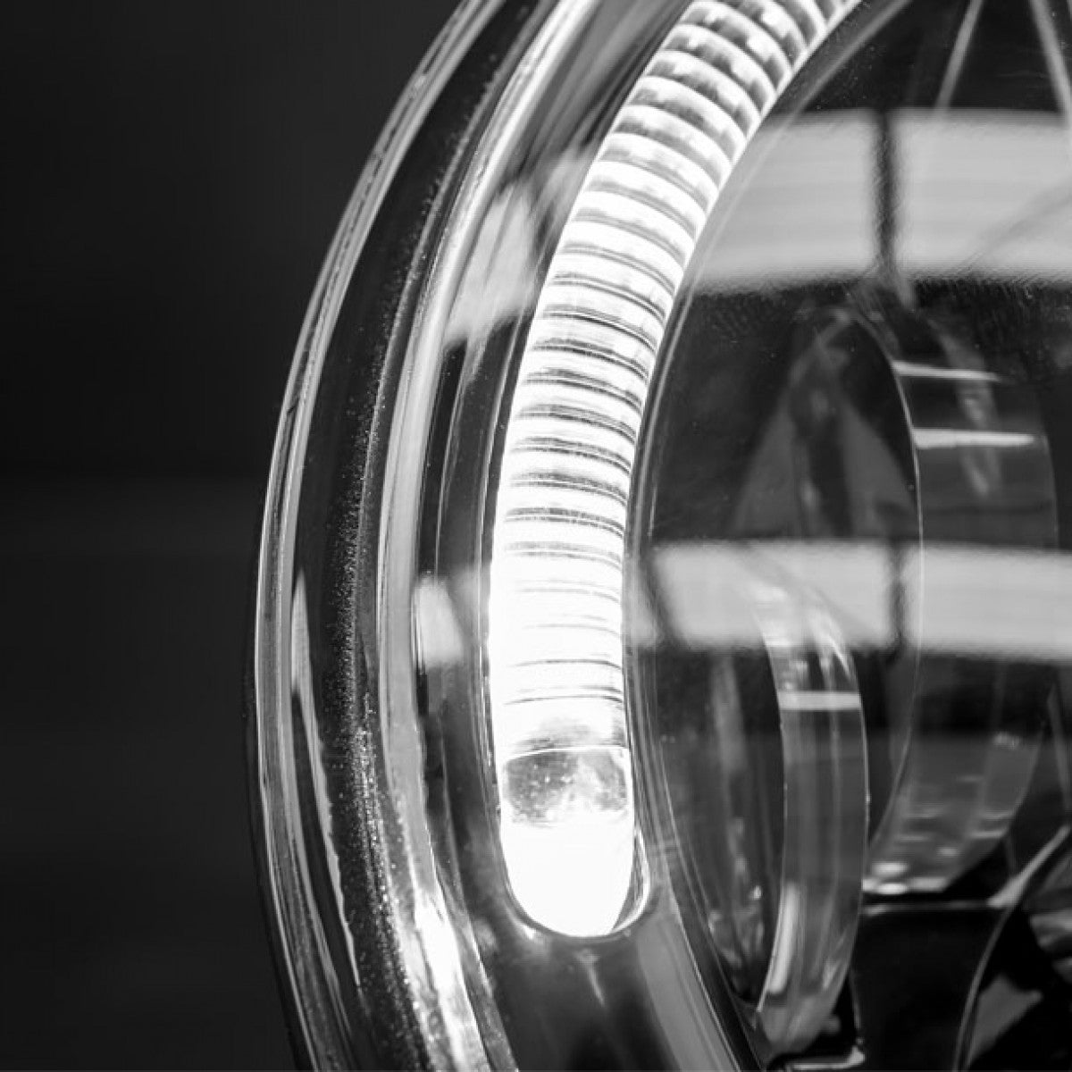 STEDI Carbon Black 7" LED Headlight